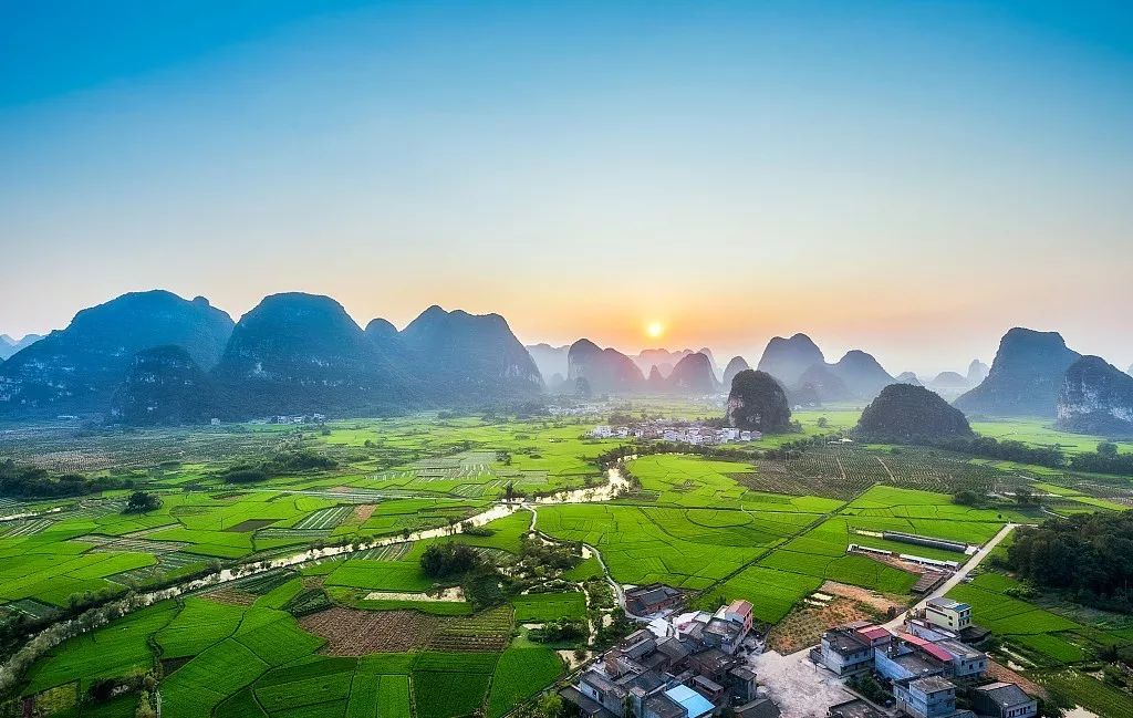 探索广西自然之美，🌟广西旅行记🌿